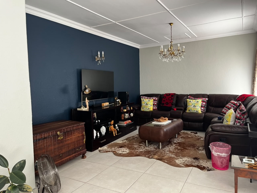 3 Bedroom Property for Sale in Flamwood North West